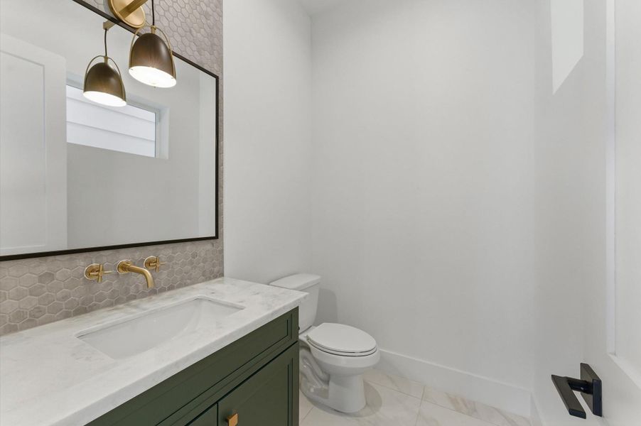 *Previous project by TOMO Homes, selections and floor plans may vary.*