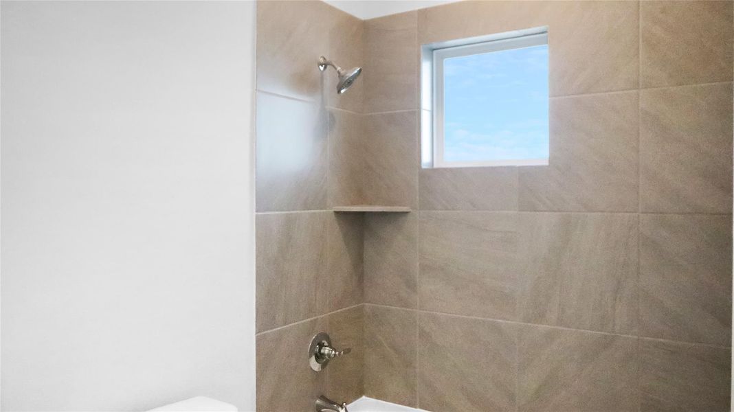 Junior suite bathroom