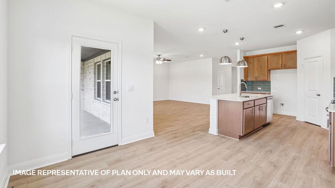 Furnished interior view inside a new home in Riverview, Georgetown (Image 7).