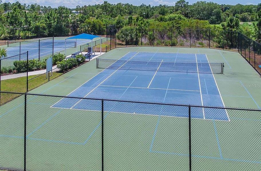 Community amenities in Grand Palm, Venice (Image 4).