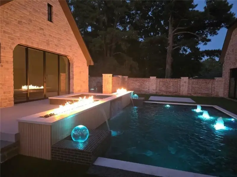 Exterior details and patio area of a home in , Alpharetta (Image 53).