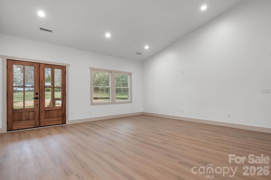 Spacious, unfurnished interior of a new home in , Taylorsville (Image 12). Spacious, unfurnished interior of a new home in , Taylorsville (Image 12).