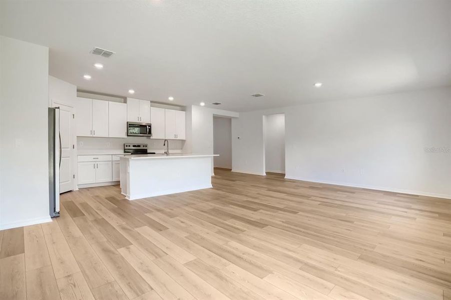 Spacious, unfurnished interior of a new home in Salt Meadows - Classic Series, Parrish (Image 15). Spacious, unfurnished interior of a new home in Salt Meadows - Classic Series, Parrish (Image 15).