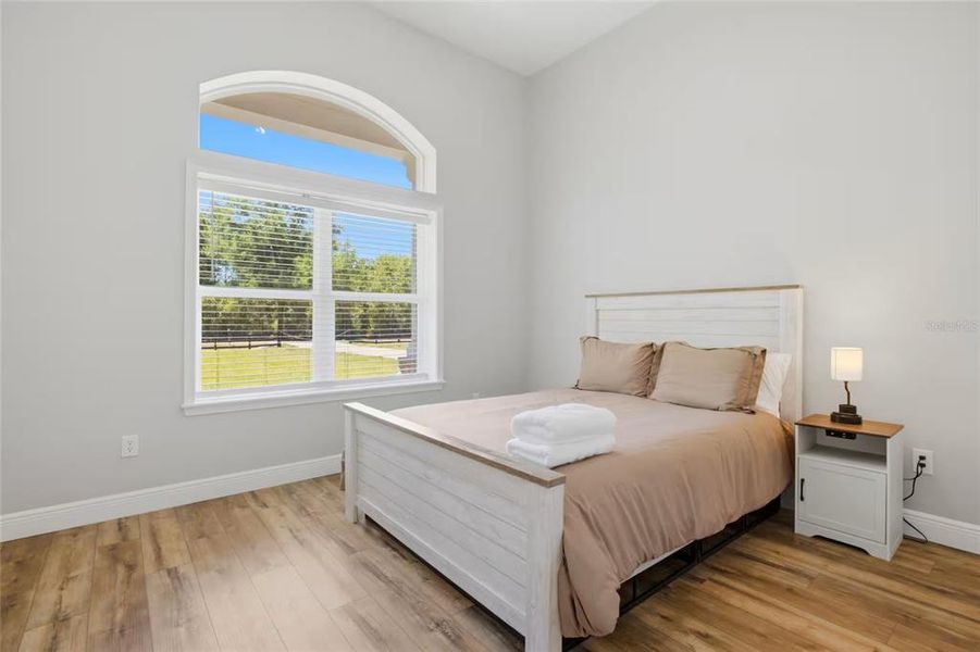 Furnished interior view inside a new home in , Dunnellon (Image 9).