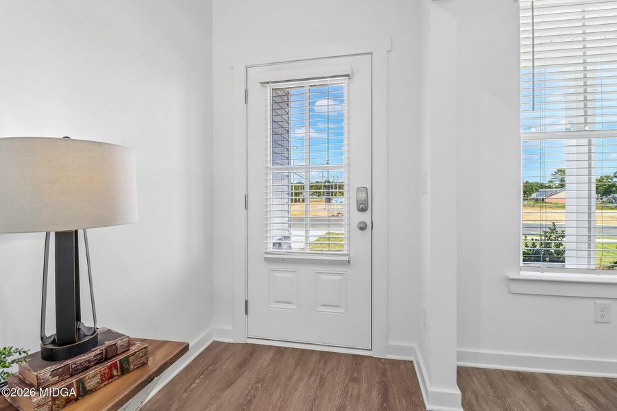 Spacious, unfurnished interior of a new home in Robins Estates, Warner Robins (Image 20).