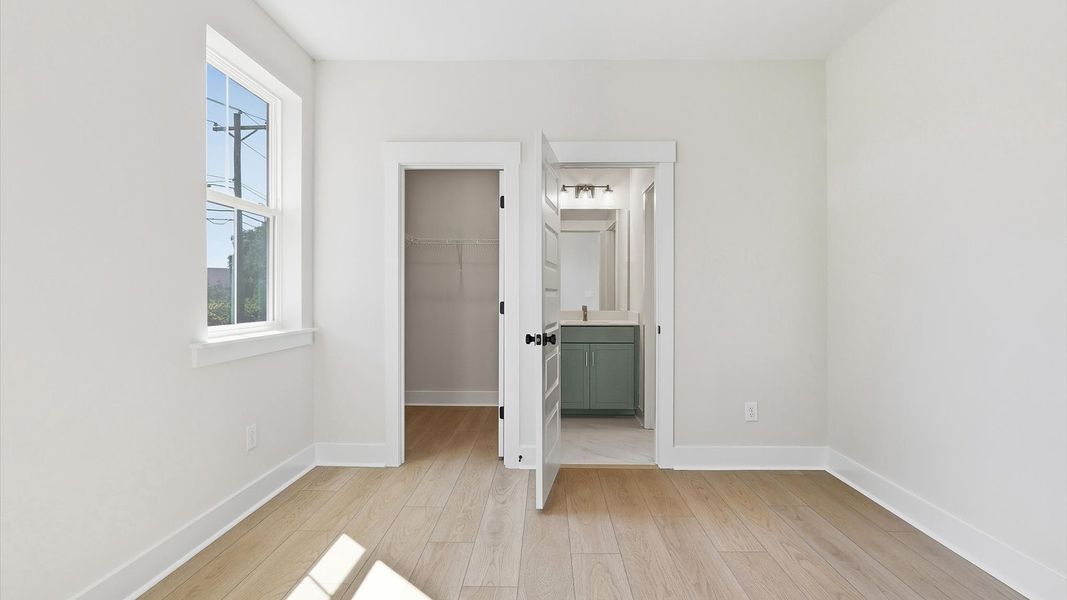 Representative furnished interior of a home built from the Stonehaven  II by DRB Homes in Oak Bend, Charleston (Image 26).
