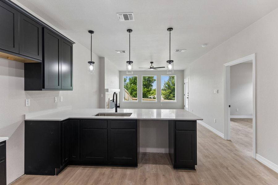 Furnished interior view inside a new home in , Killeen (Image 9).