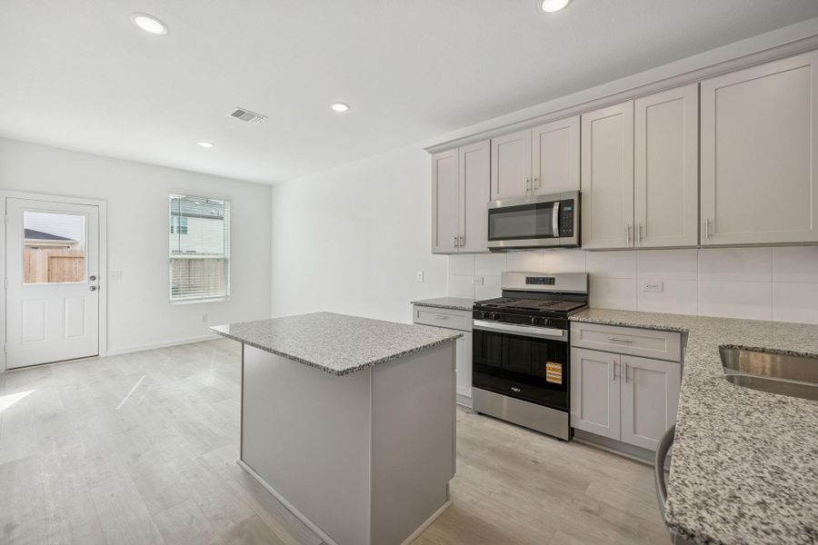 MODEL HOME images may NOT be consistent with the finished product.