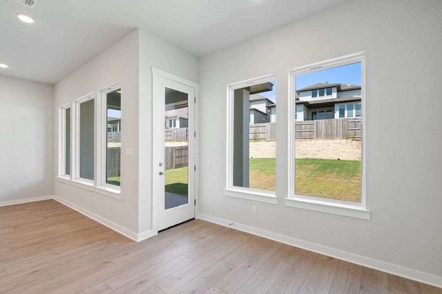 Spacious, unfurnished interior of a new home in Lariat, Liberty Hill (Image 29).