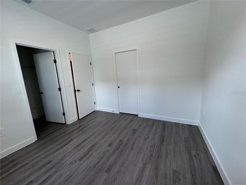 Spacious, unfurnished interior of a new home in , Kissimmee (Image 14).