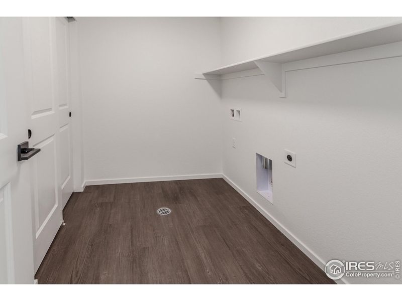 Spacious, unfurnished interior of a new home in , Windsor (Image 23).