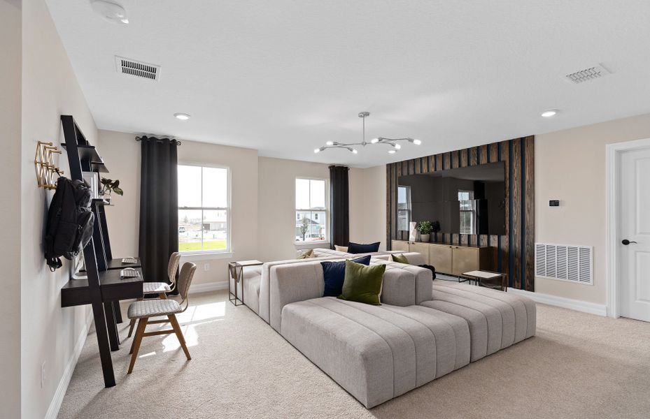 Representative furnished interior of a home built from the Mahogany Grand by Pulte Homes in Avera, Orlando (Image 16).
