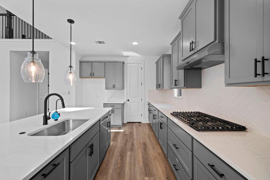 Beautiful finishes in Light & Bright Kitchen