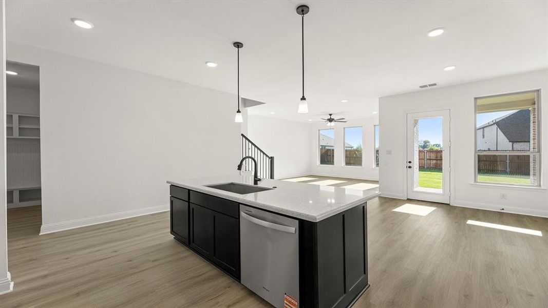 08. 736 Grand Dale - Kitchen (3)