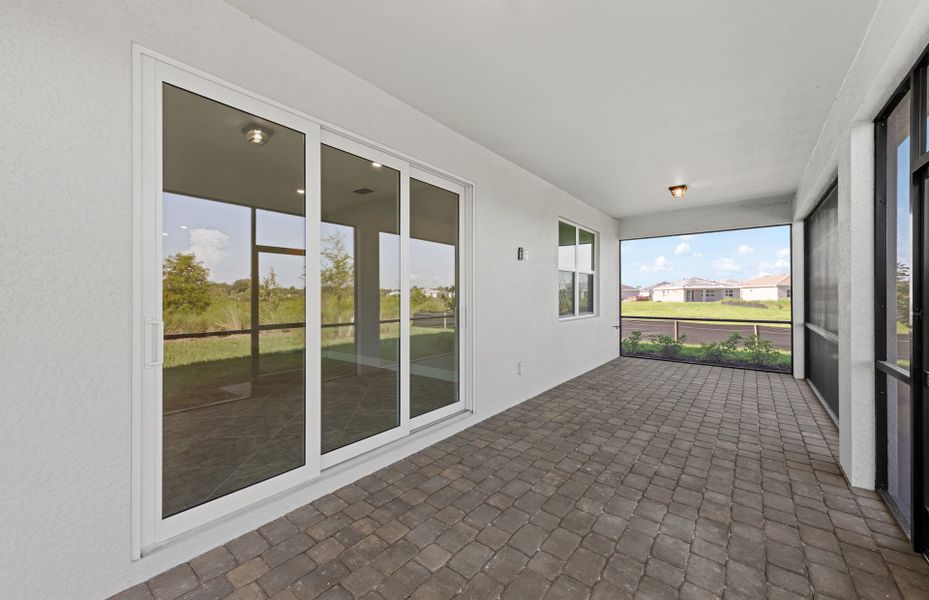Screened-in covered lanai