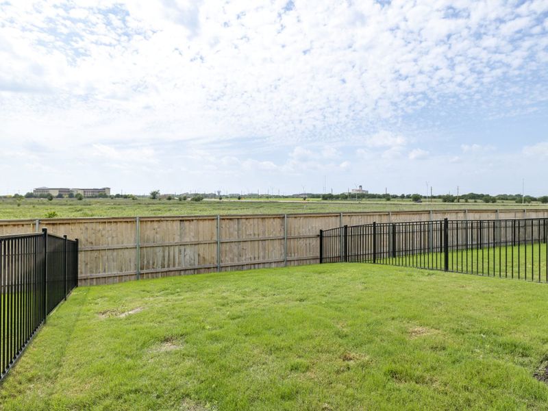 Exterior details and patio area of a home in Avery Centre, Round Rock (Image 17).
