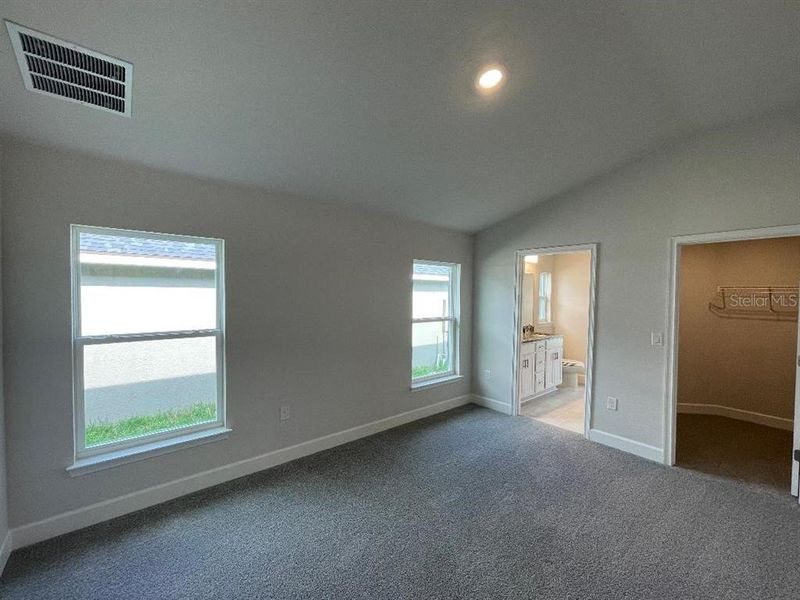 Spacious, unfurnished interior of a new home in Abbey Glen, Dade City (Image 16). Spacious, unfurnished interior of a new home in Abbey Glen, Dade City (Image 16).