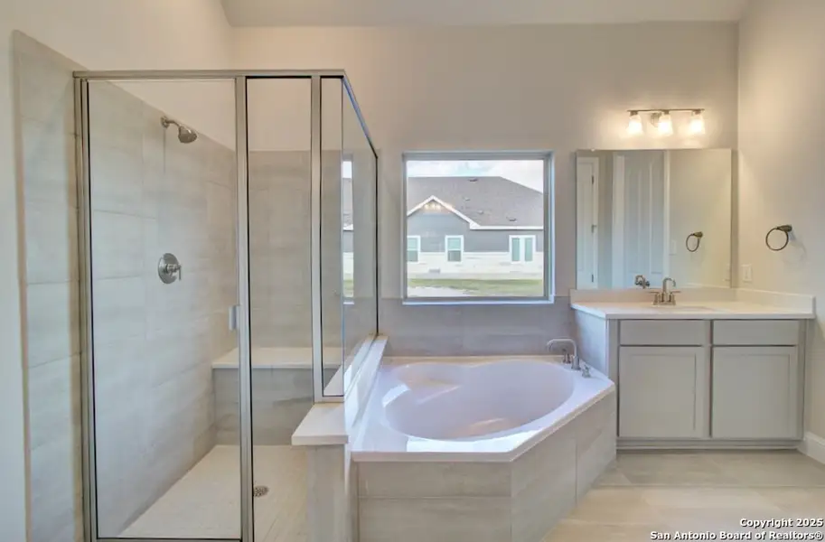 Furnished interior view inside a new home in The Crossvine, Schertz (Image 7). Furnished interior view inside a new home in The Crossvine, Schertz (Image 7).