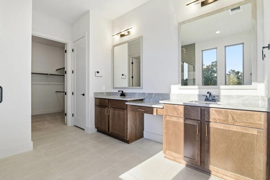 Gallatin B primary bath