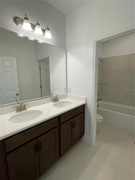 Furnished interior view inside a new home in Park View at the Hills, Minneola (Image 4).