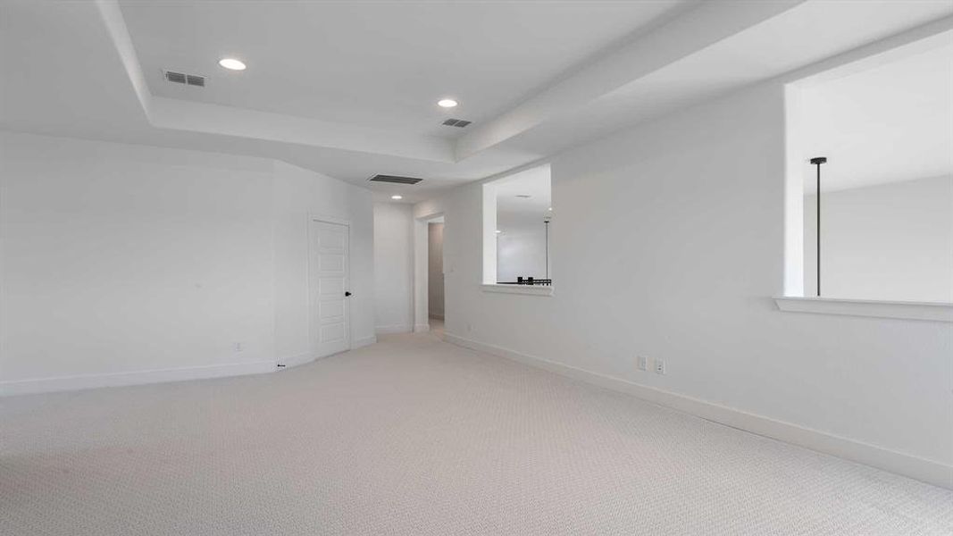 Spacious, unfurnished interior of a new home in Ventana 70', Fort Worth (Image 22).