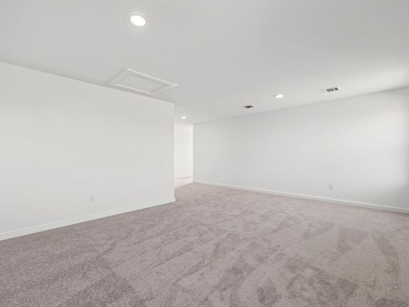 Spacious, unfurnished interior of a new home in Meadow Ridge Estates, Josephine (Image 34).
