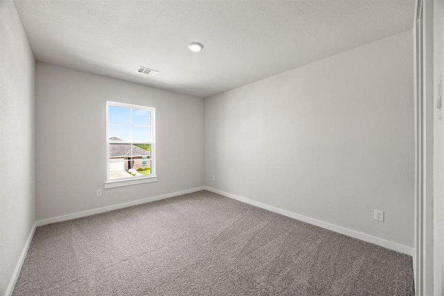 Spacious, unfurnished interior of a new home in Ambergrove, Royse City (Image 16).