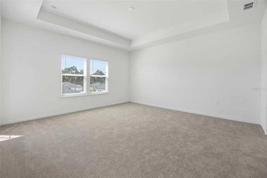 Spacious, unfurnished interior of a new home in , Dunnellon (Image 26).