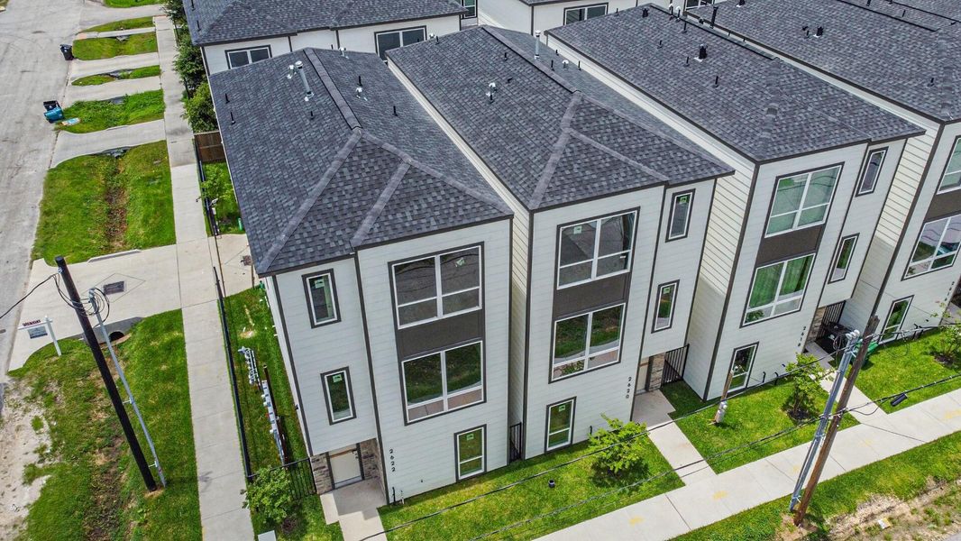 Image 14 of a home in . Image 14 of a home in .