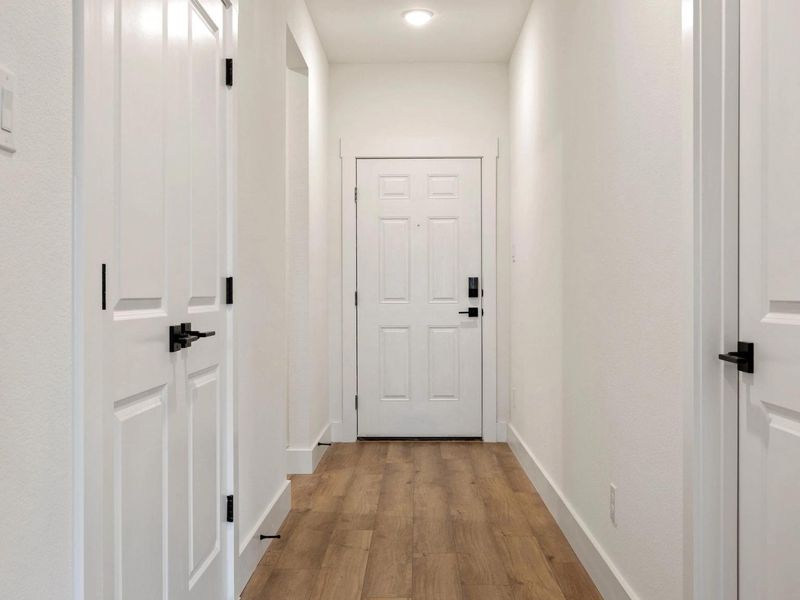 Spacious, unfurnished interior of a new home in Waverly Estates, Nevada (Image 11).