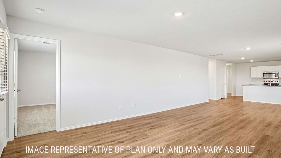 Representative unfurnished interior of a home built from the Estero by D.R. Horton in The Villages at Schwertner Ranch, Jarrell (Image 16).