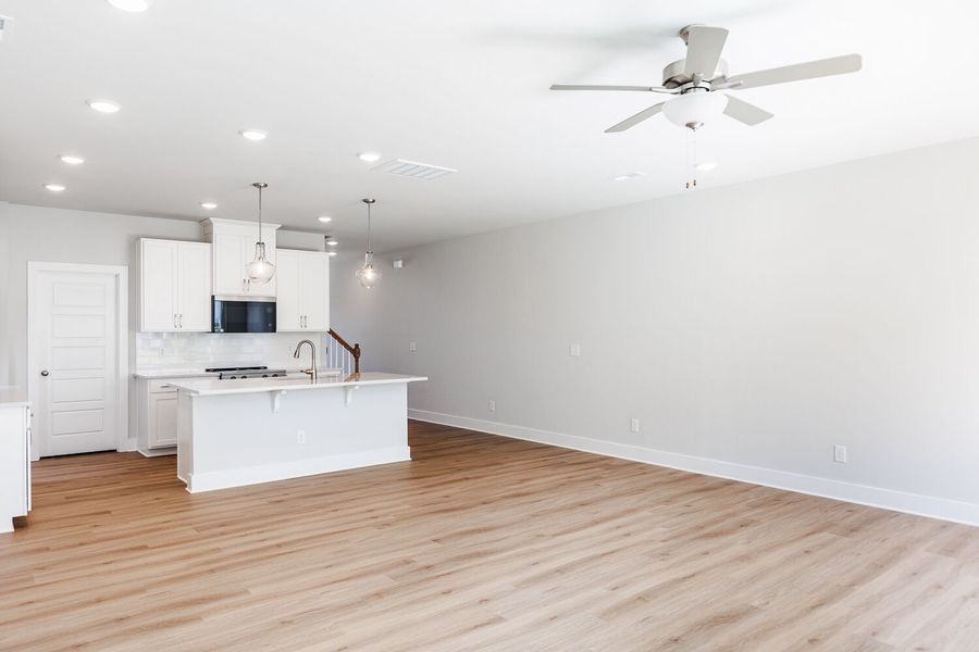 Spacious, unfurnished interior of a new home in Vaughan Farms, Angier (Image 13).