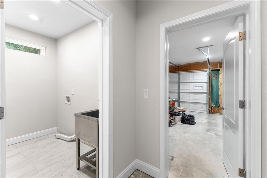 Spacious, unfurnished interior of a new home in , Lawrenceville (Image 28).