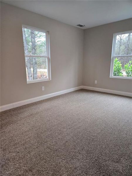 Spacious, unfurnished interior of a new home in , Jefferson (Image 14).