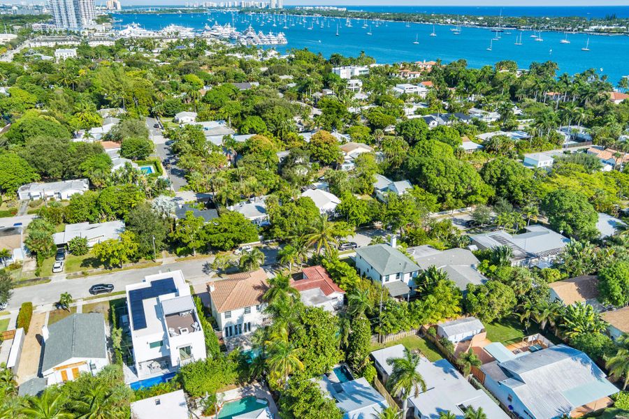 Image 6 of a home in .