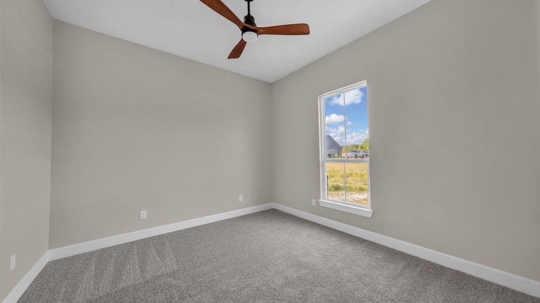 Spacious, unfurnished interior of a new home in Oak Water Ranch, Granbury (Image 19). Spacious, unfurnished interior of a new home in Oak Water Ranch, Granbury (Image 19).