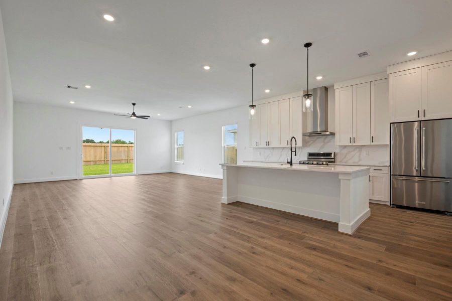 Image 9 of a home in Hallimore Ranch.