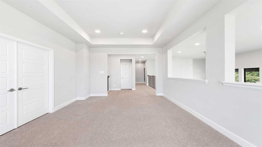 Spacious, unfurnished interior of a new home in Terraces 82'/100', Rockwall (Image 17).