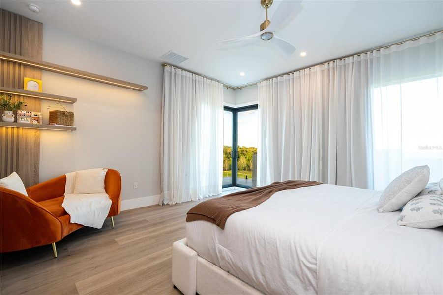 Furnished interior view inside a new home in , Montverde (Image 45).