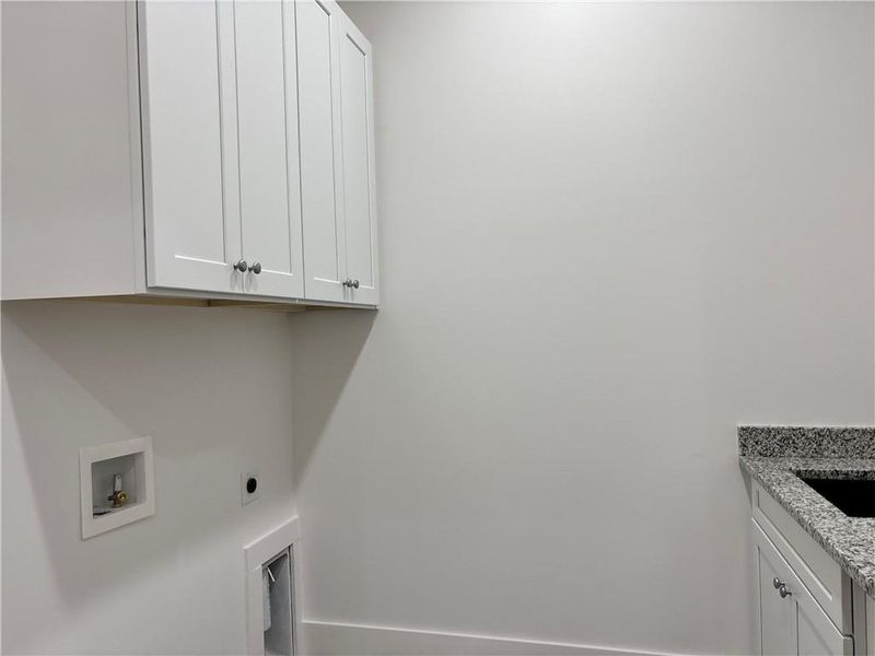 Image 98 of a home in .