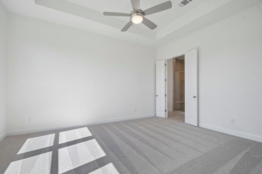 Spacious, unfurnished interior of a new home in 6 Creeks, Kyle (Image 20). Spacious, unfurnished interior of a new home in 6 Creeks, Kyle (Image 20).
