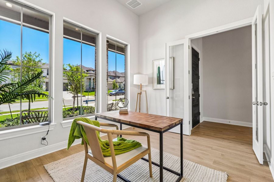 Representative furnished interior of a home built from the Hamilton by Risewell Homes in 6 Creeks, Kyle (Image 10).