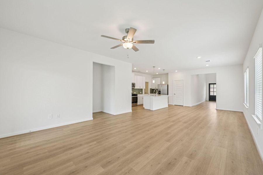 Spacious, unfurnished interior of a new home in Pine Lake Cove - Traditional Series, Montgomery (Image 29).