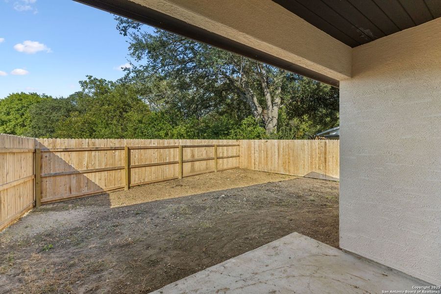 Exterior details and patio area of a home in , Seguin (Image 3).