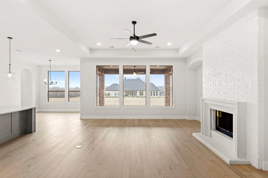 19. 160 Waterview - Family