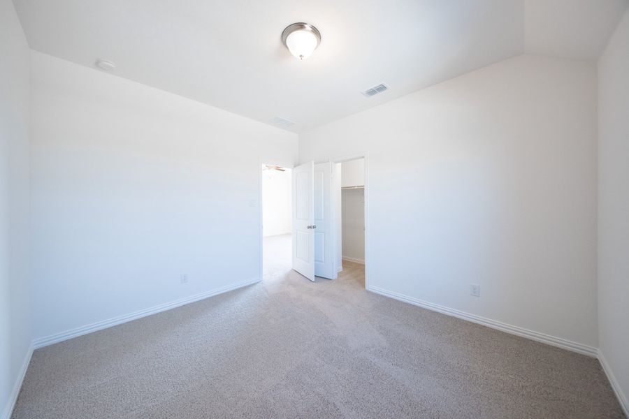 Spacious, unfurnished interior of a new home in Verandah, Royse City (Image 27). Spacious, unfurnished interior of a new home in Verandah, Royse City (Image 27).
