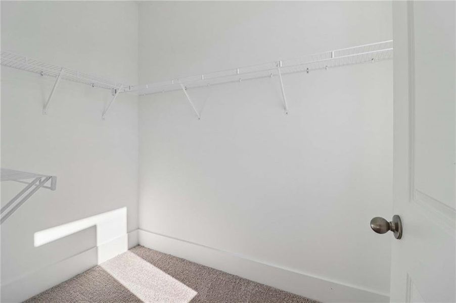 Spacious, unfurnished interior of a new home in Park Vue, Atlanta (Image 28). Spacious, unfurnished interior of a new home in Park Vue, Atlanta (Image 28).