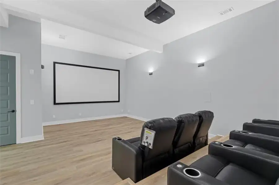Image 21 of a home in .