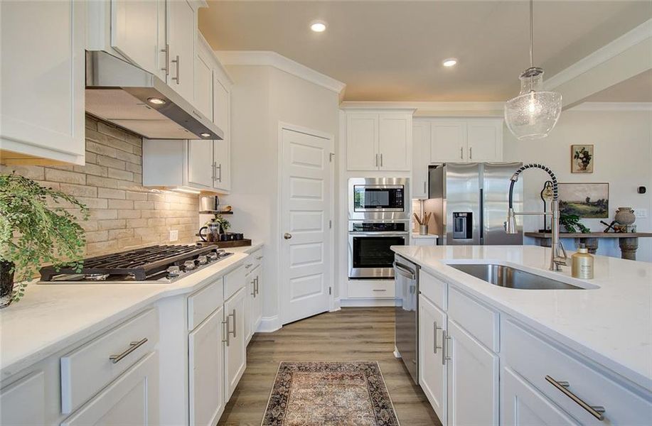 Furnished interior view inside a new home in Crofton Place Enclave, Snellville (Image 5).
