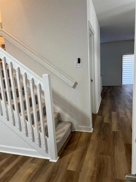 Spacious, unfurnished interior of a new home in , Pembroke Pines (Image 13).